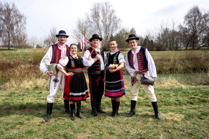 Veľká noc s hercami z Hranice